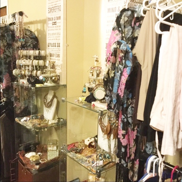 Meet your Posher, Suzanne - Picture 6 of 14